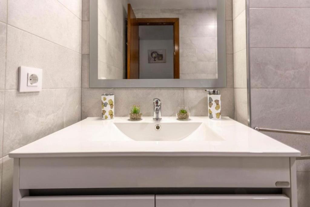 Apartamento Carey Apartment กอร์โดบา ภายนอก รูปภาพ